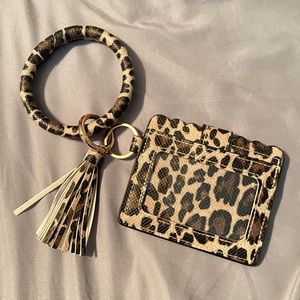⭐️3/$25⭐️ NEW Cheetah Key & ID Wristlet